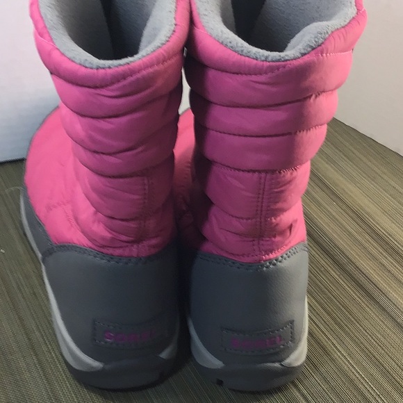 Sorel waterproof boots pink and gray size 6. Nice - Picture 4 of 6